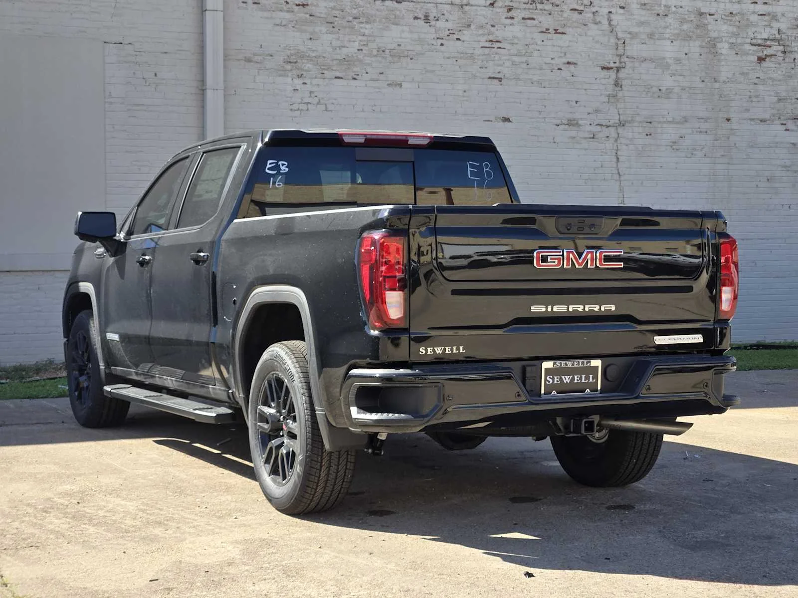 New 2026 Onyx Black GMC Elevation image 4