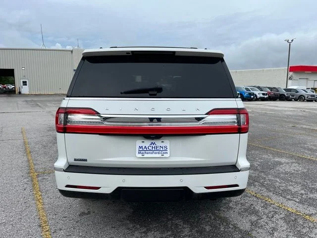 Used 2020 White Lincoln Reserve image 5