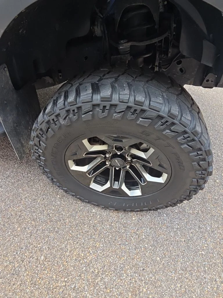 Used 2019 Gray Ford Raptor image 17
