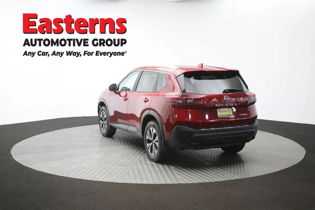 Used 2023 Red Nissan SV image 67