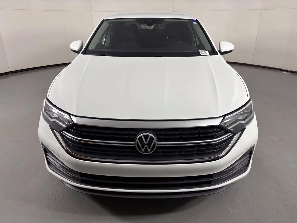 Used 2022  Volkswagen 1.5T S image 3