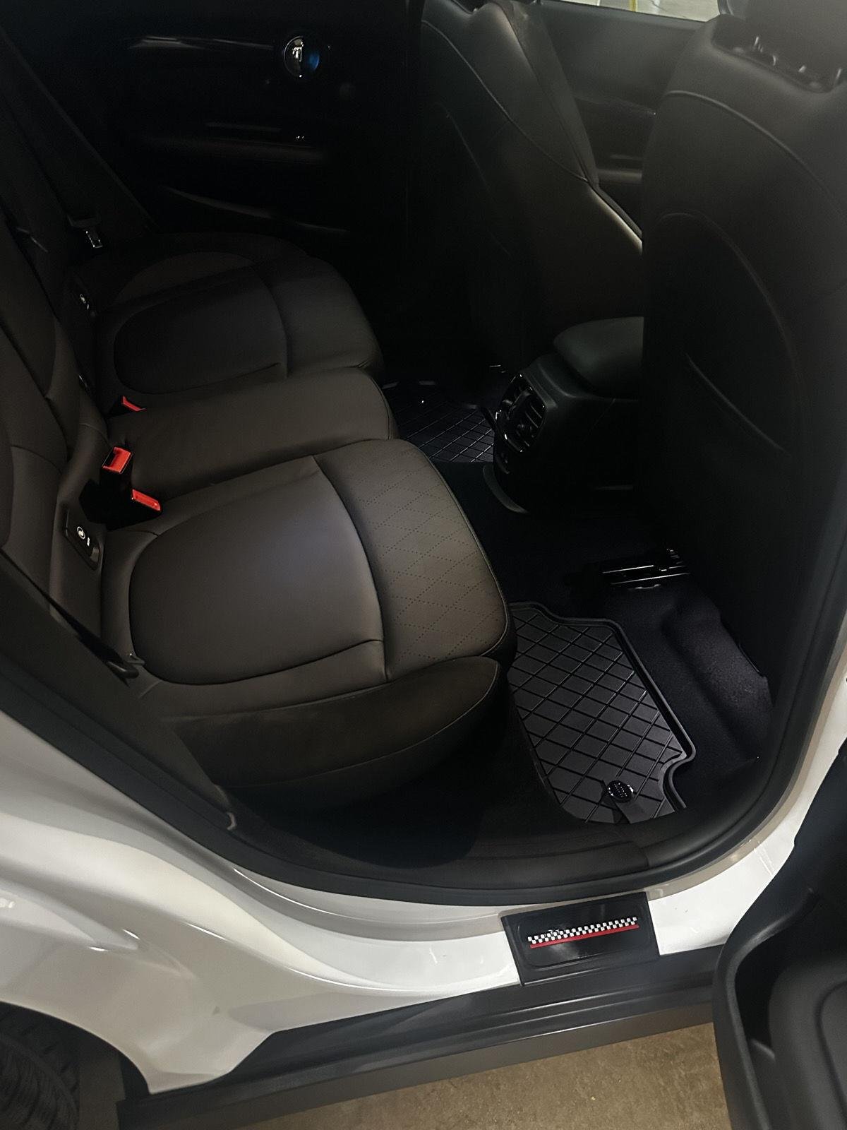 Used 2024 Nanuq White Metallic MINI John Cooper Works image 9