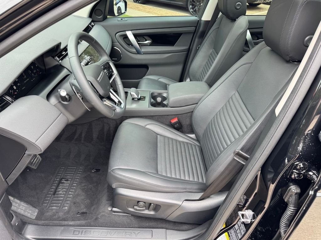 Used 2025 Santorini Black Metallic Land Rover S image 13