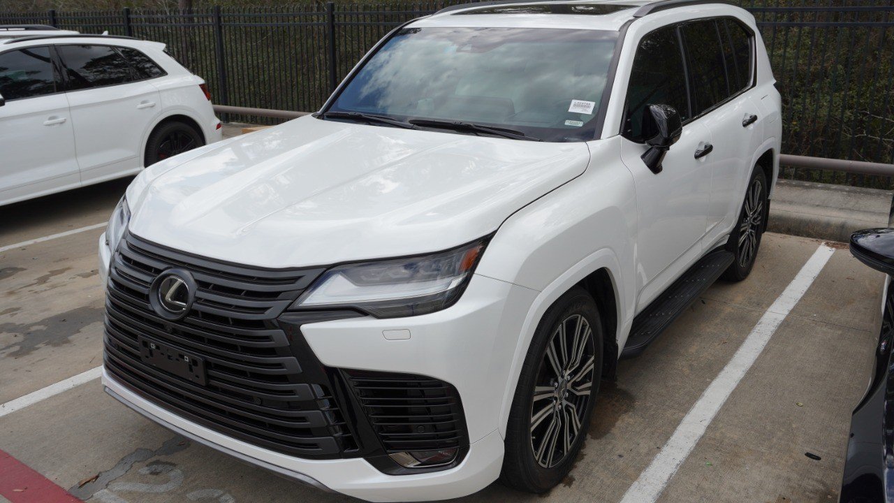 2023 Lexus LX Luxury