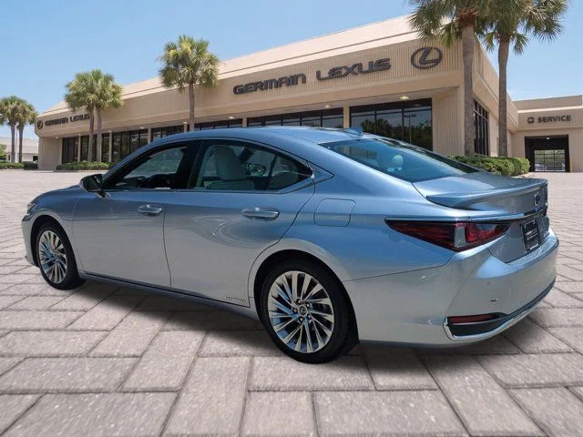 Certified Used 2022 Silver Lexus 300h Luxury image 6
