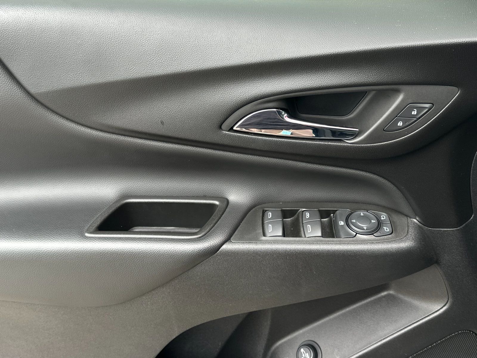 Used 2022 Blue Glow Metallic Chevrolet LT image 10