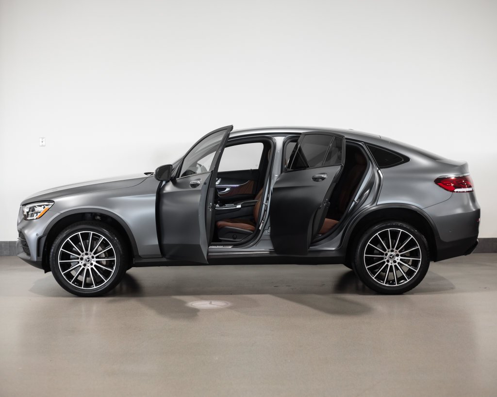Certified Used 2023  Mercedes-Benz GLC 300 Coupe image 3
