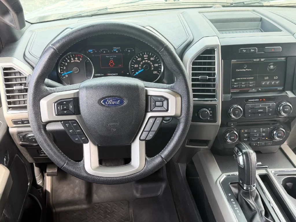 Used 2015 Silver Ford Lariat image 12