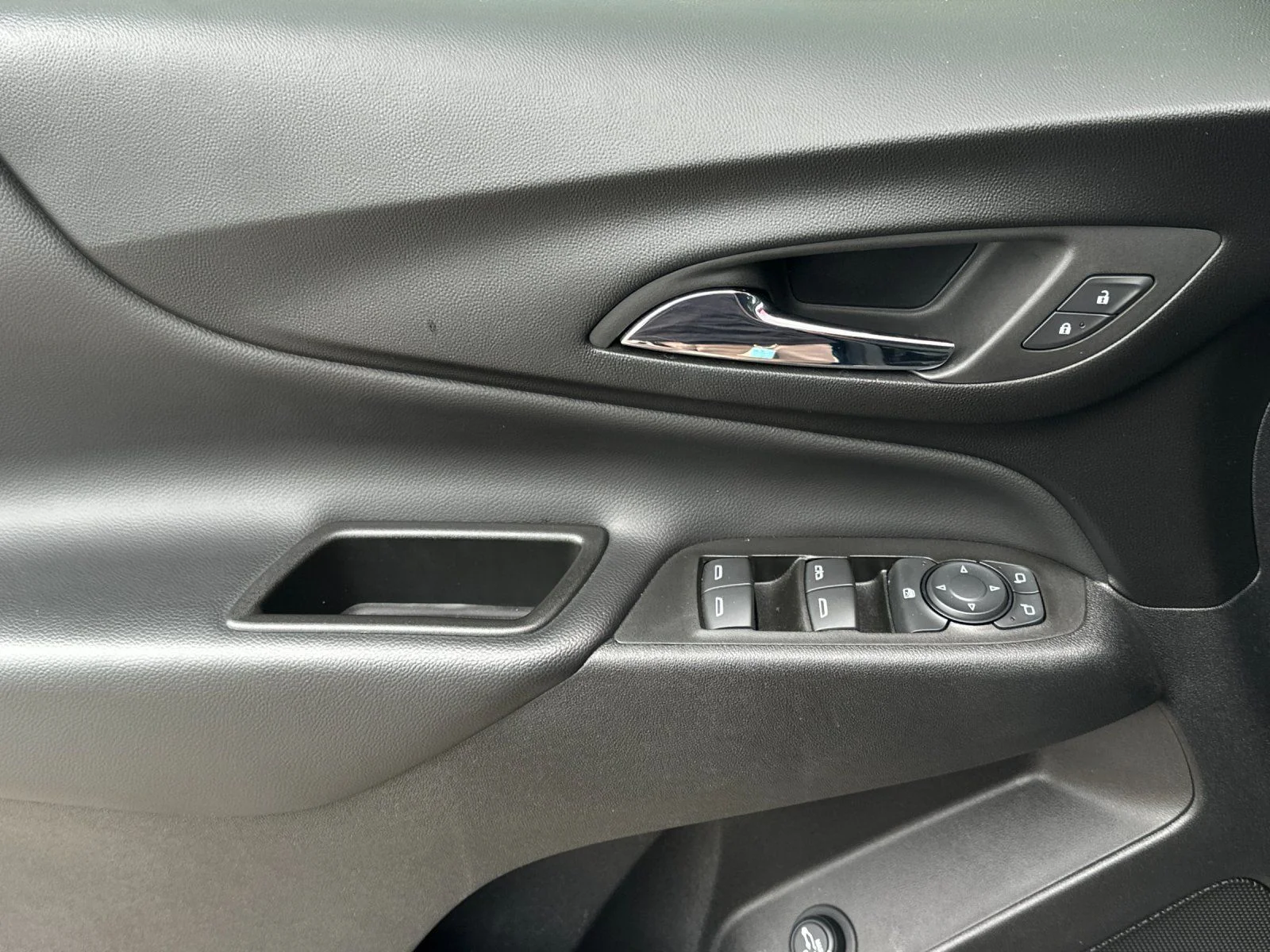 Used 2022 Blue Glow Metallic Chevrolet LT image 10
