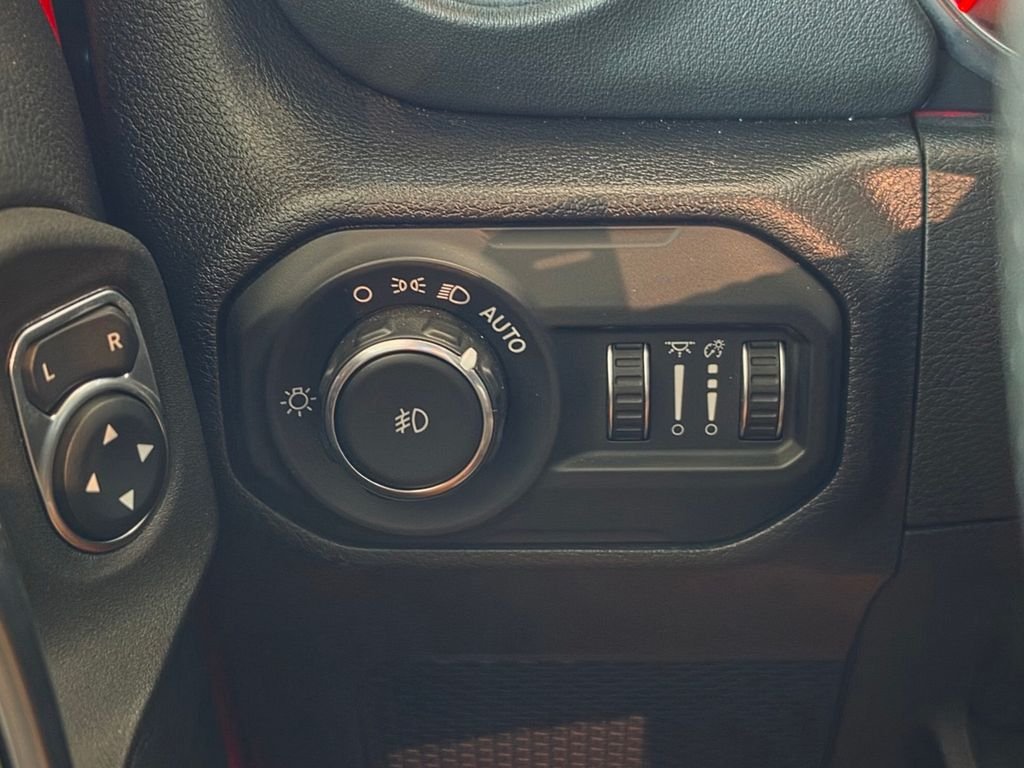Used 2022 Red Jeep Unlimited Rubicon 392 image 40