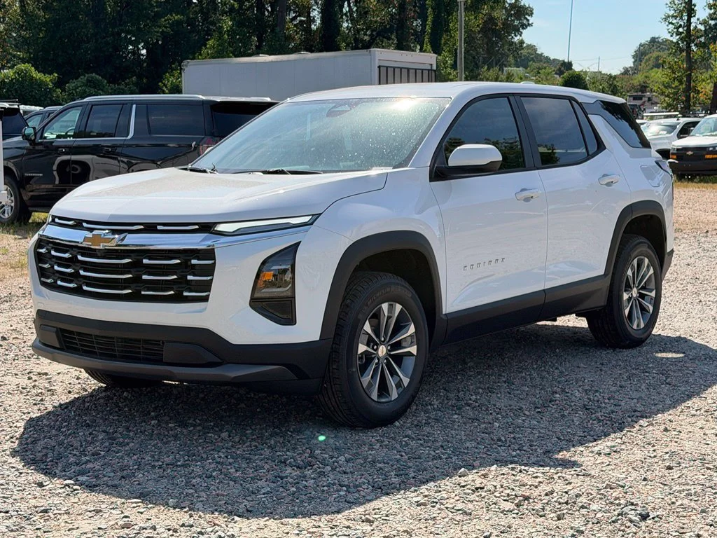 2027 Chevrolet Equinox LT - Photo 9