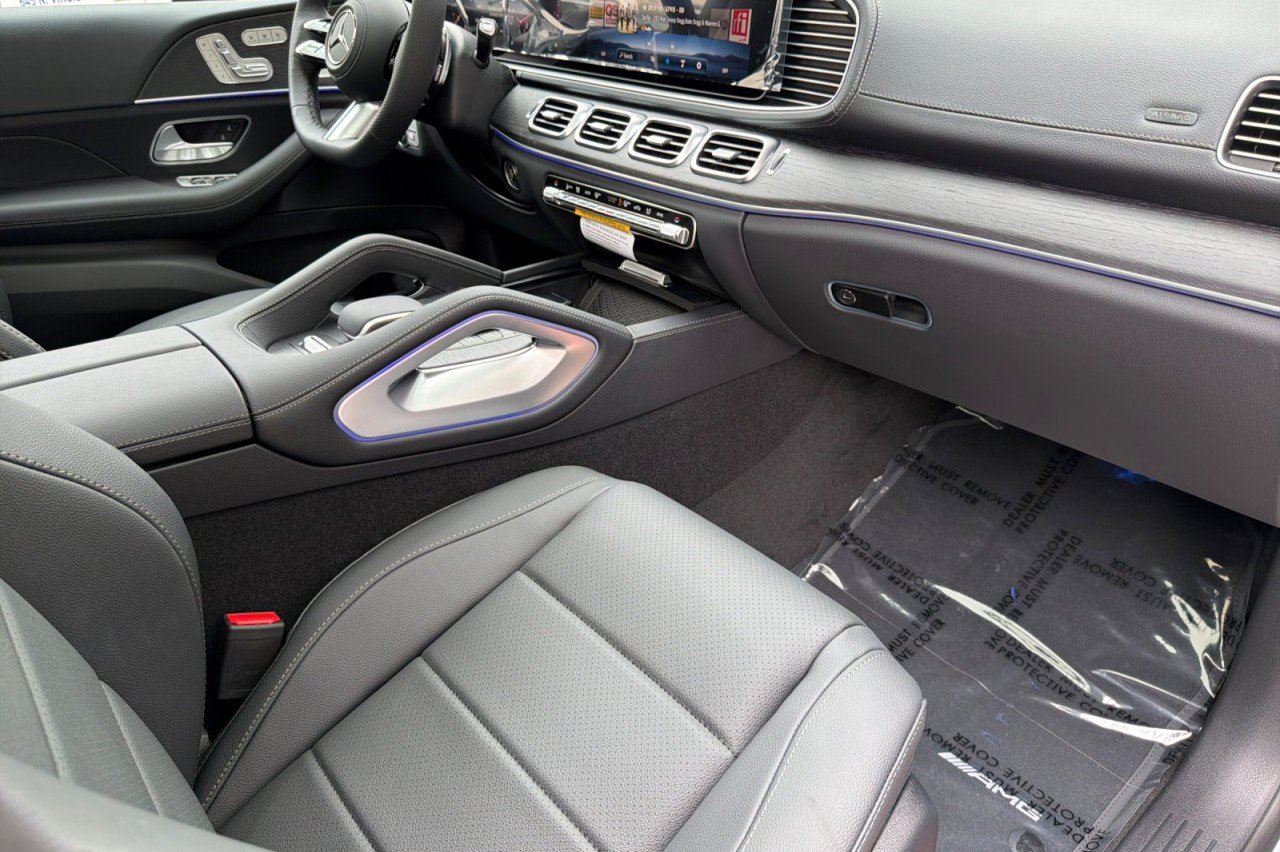 New 2026 Cirrus Silver Metallic Mercedes-Benz GLS 450 4MATIC® SUV image 16