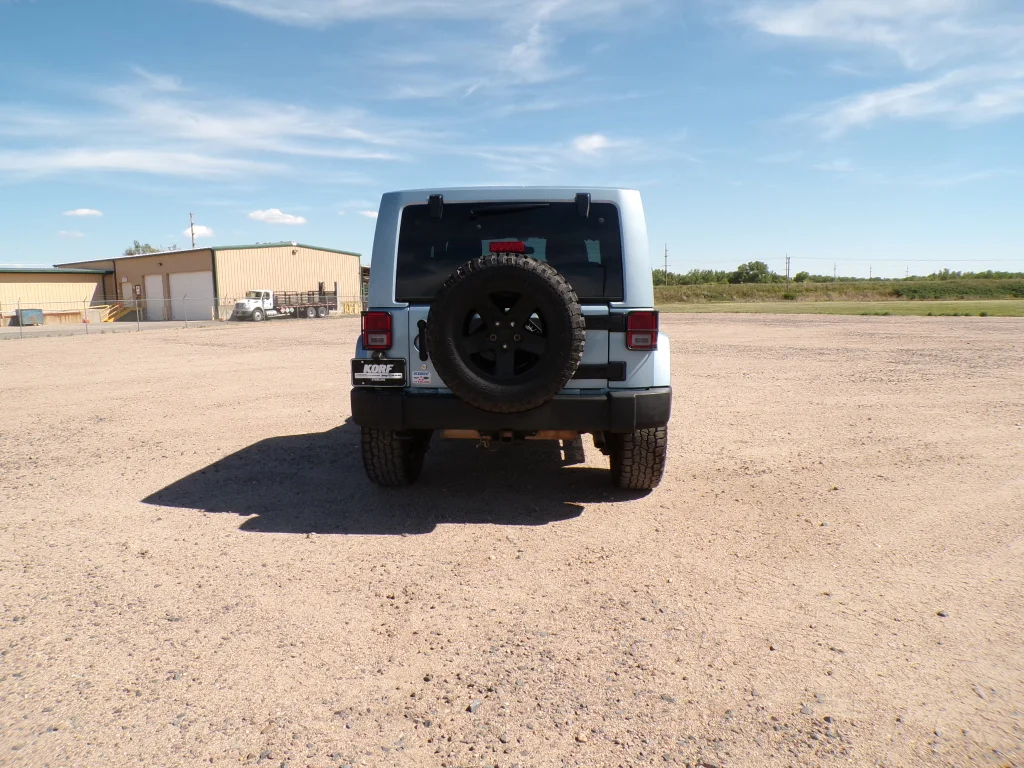 Used 2012 Grey Jeep Arctic image 8