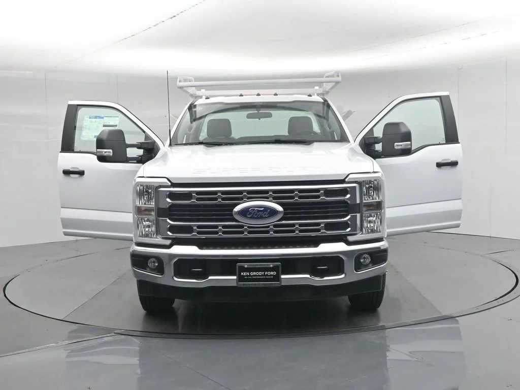 New 2026 White Ford XL image 32