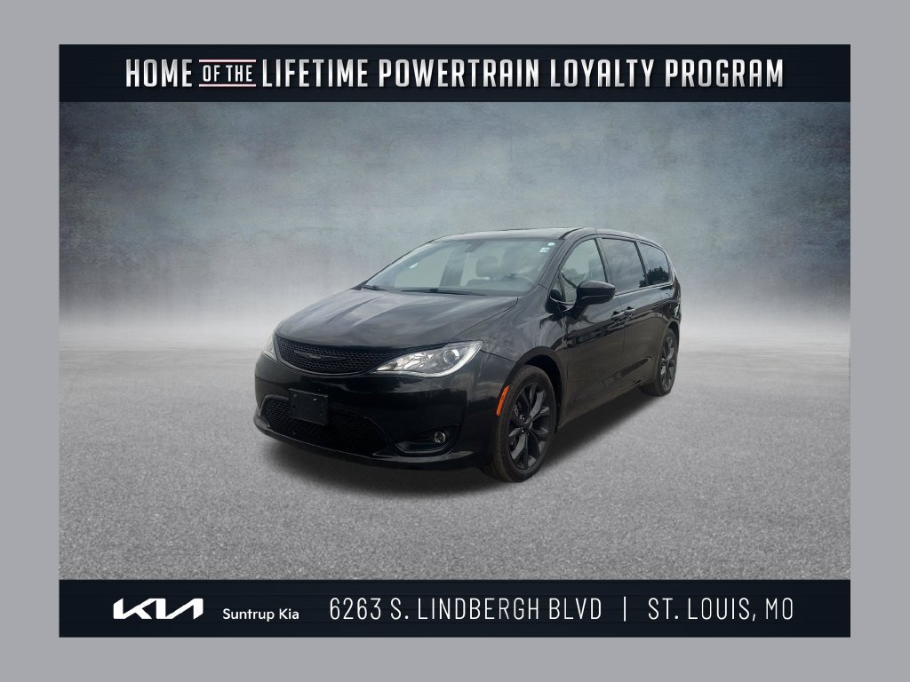 Used 2020 Black Chrysler Touring image 1