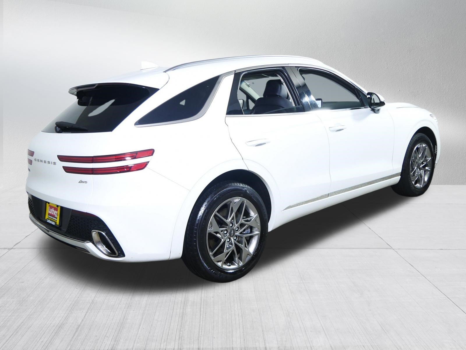 Certified Used 2025 Alta White Genesis 2.5T image 7