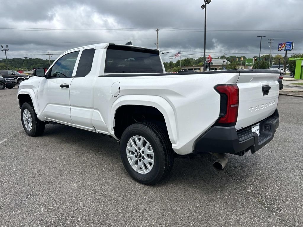 2024 Toyota Tacoma SR - Photo 6