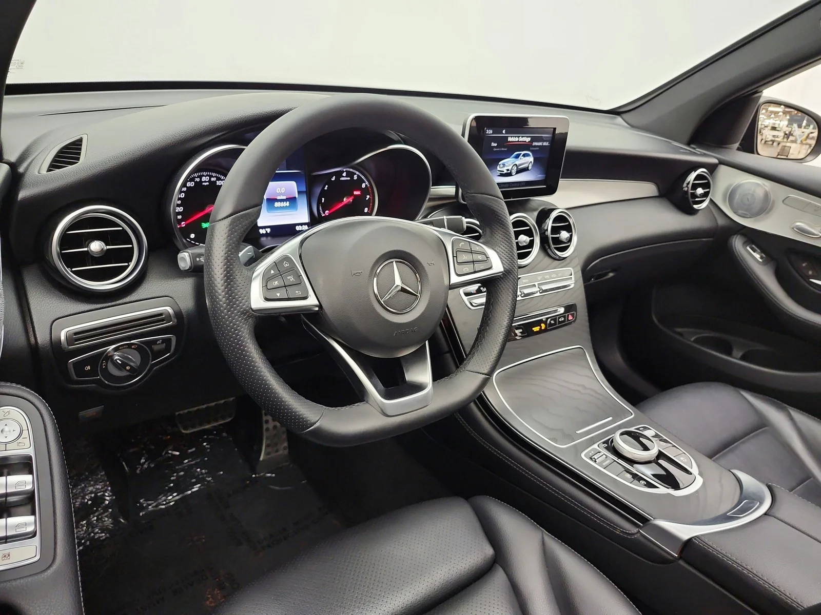 Used 2019 Black Mercedes-Benz GLC 300 SUV image 14