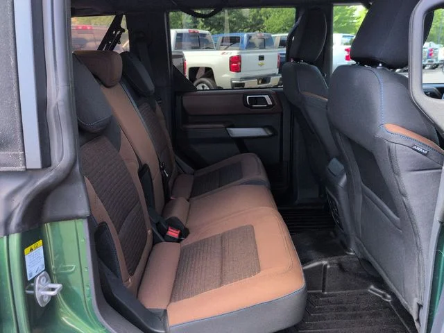 Used 2022 Green Ford Outer Banks image 29