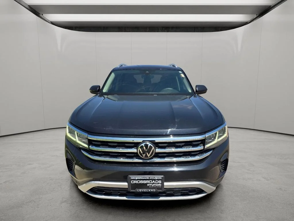 Used 2023 Deep Black Pearl Volkswagen 3.6L V6 SEL image 8
