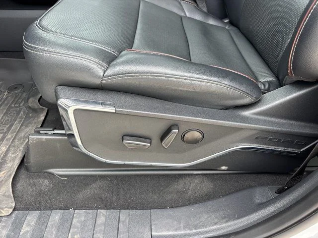 Used 2024 White Ford Lariat image 23