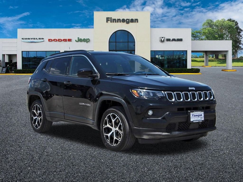 2024 Jeep Compass Latitude 4X4's photo