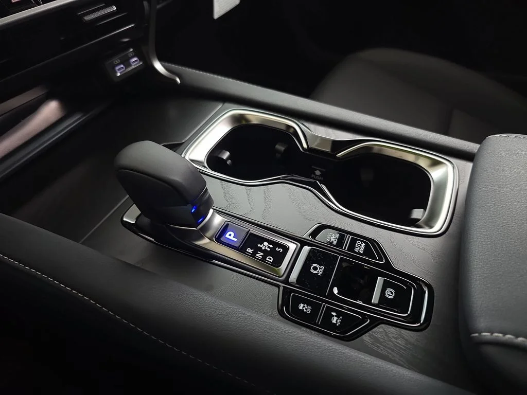 New 2026 Eminent White Pearl Lexus PREMIUM AWD image 23
