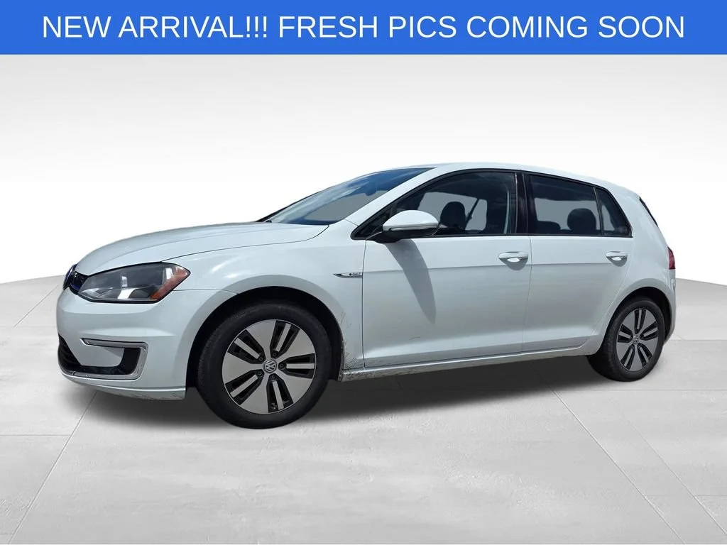 Used 2016 Volkswagen e-Golf e-Golf SE with VIN WVWKP7AU1GW914893 for sale in Mount Pleasant, SC