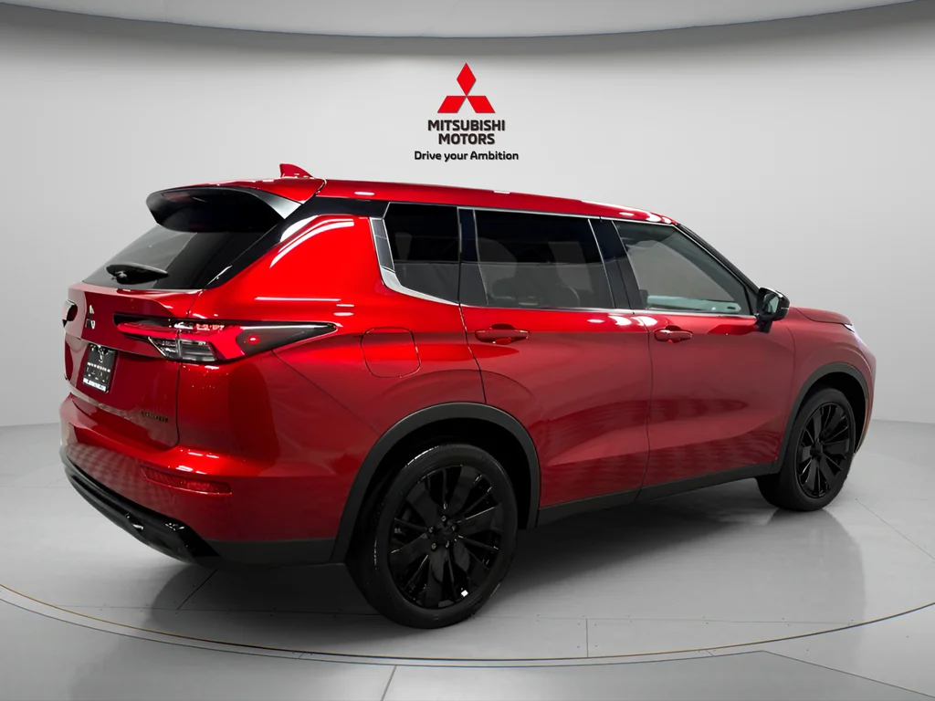 New 2026 Red Diamond Mitsubishi LE 1.5T 2WD image 3