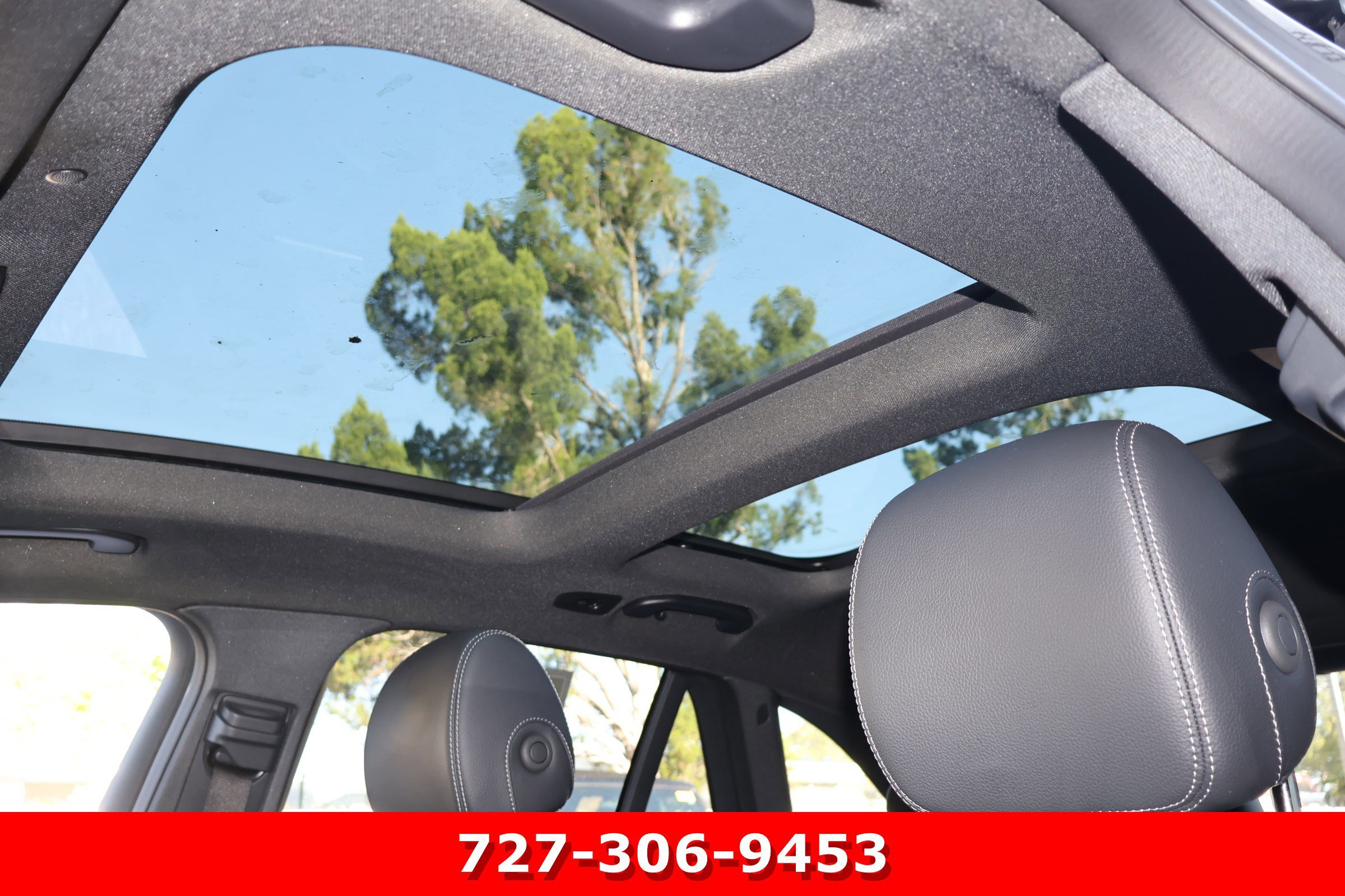Certified Used 2022 Gray Mercedes-Benz GLC 300 image 5