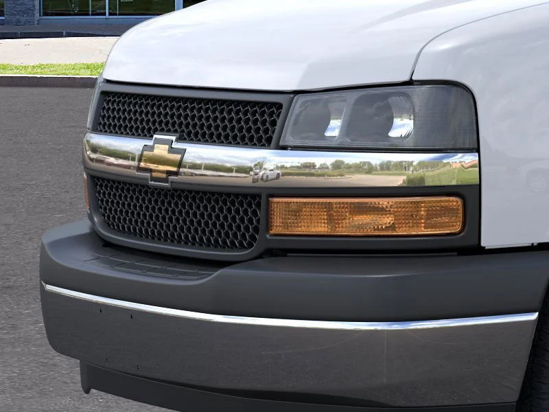 2025 Chevrolet Express Cargo Work Van - Photo 13