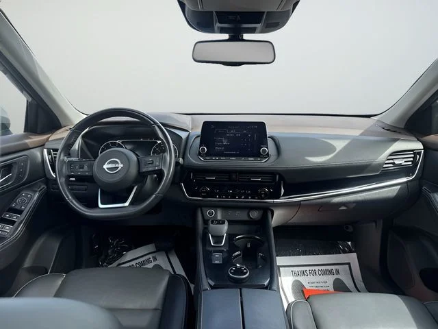 Used 2023 Gray Nissan SL image 13