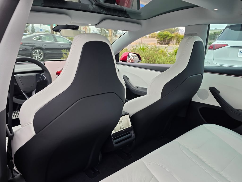 Used 2026  Tesla Performance image 19