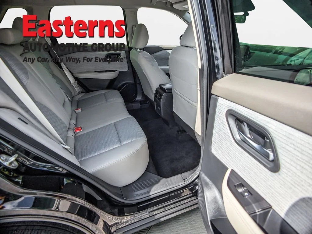 Used 2023 Black Nissan SV image 14