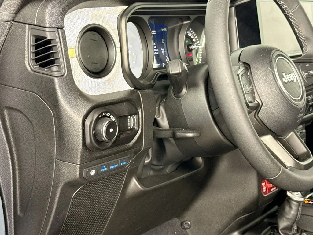 Used 2025 Gray Jeep Willys 4xe image 10