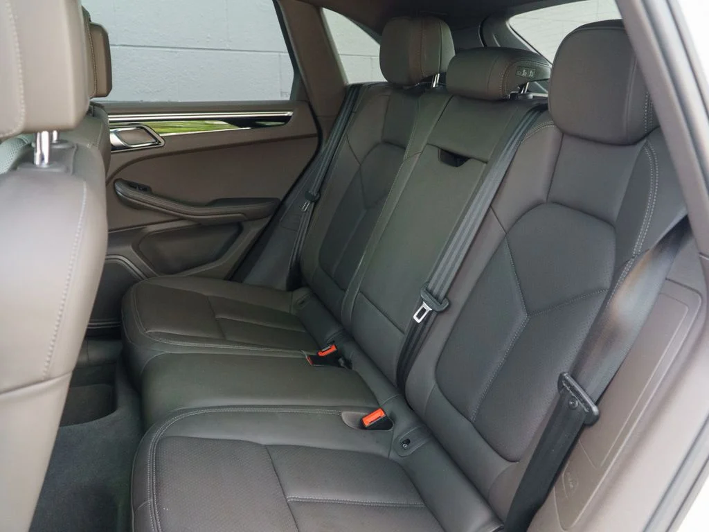 Used 2019  Porsche S image 18