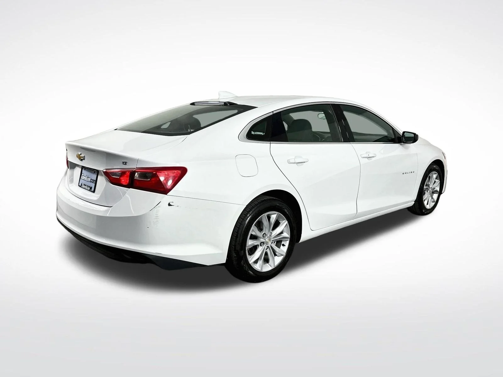 Used 2023 Summit White Chevrolet LT image 8