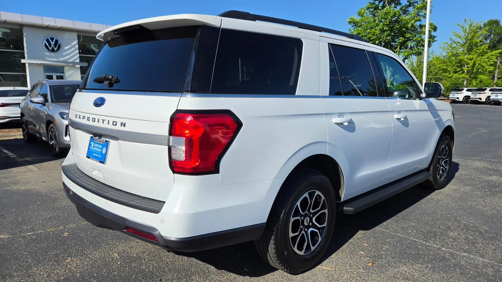 Used 2024 Oxford White Ford XLT image 6