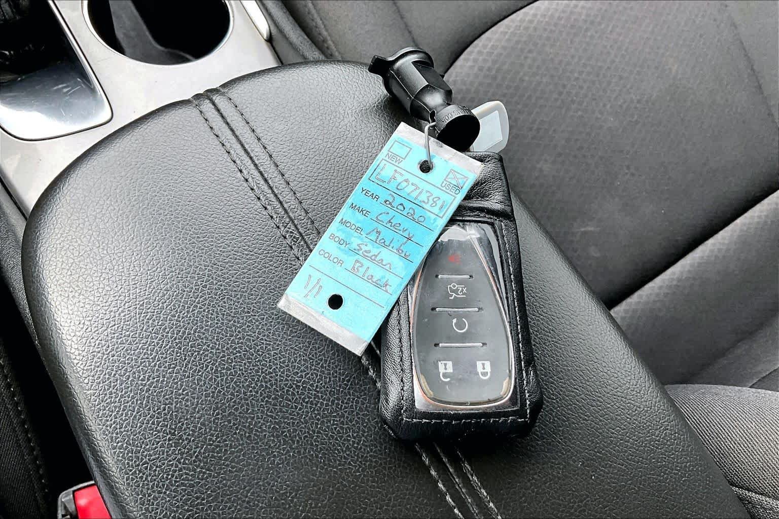 Used 2020 Mosaic Black Metallic Chevrolet LT image 14
