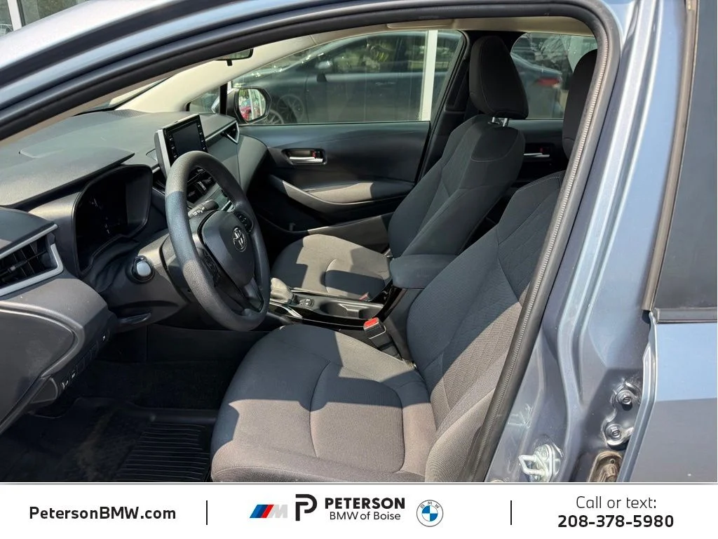Used 2021  Toyota LE image 11