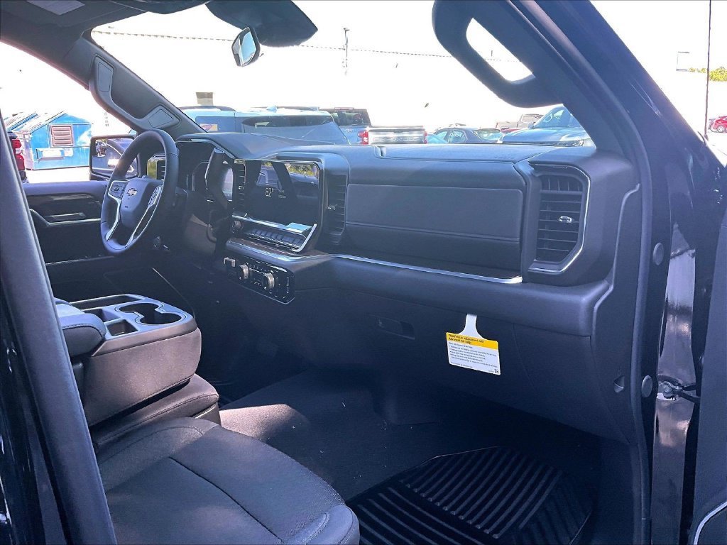 2026 Chevrolet Silverado 1500 LT - Photo 9