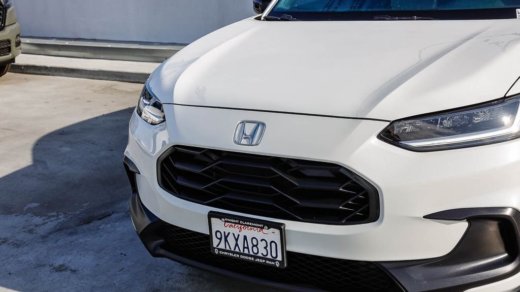 Used 2024 Platinum White Pearl Honda Sport image 6