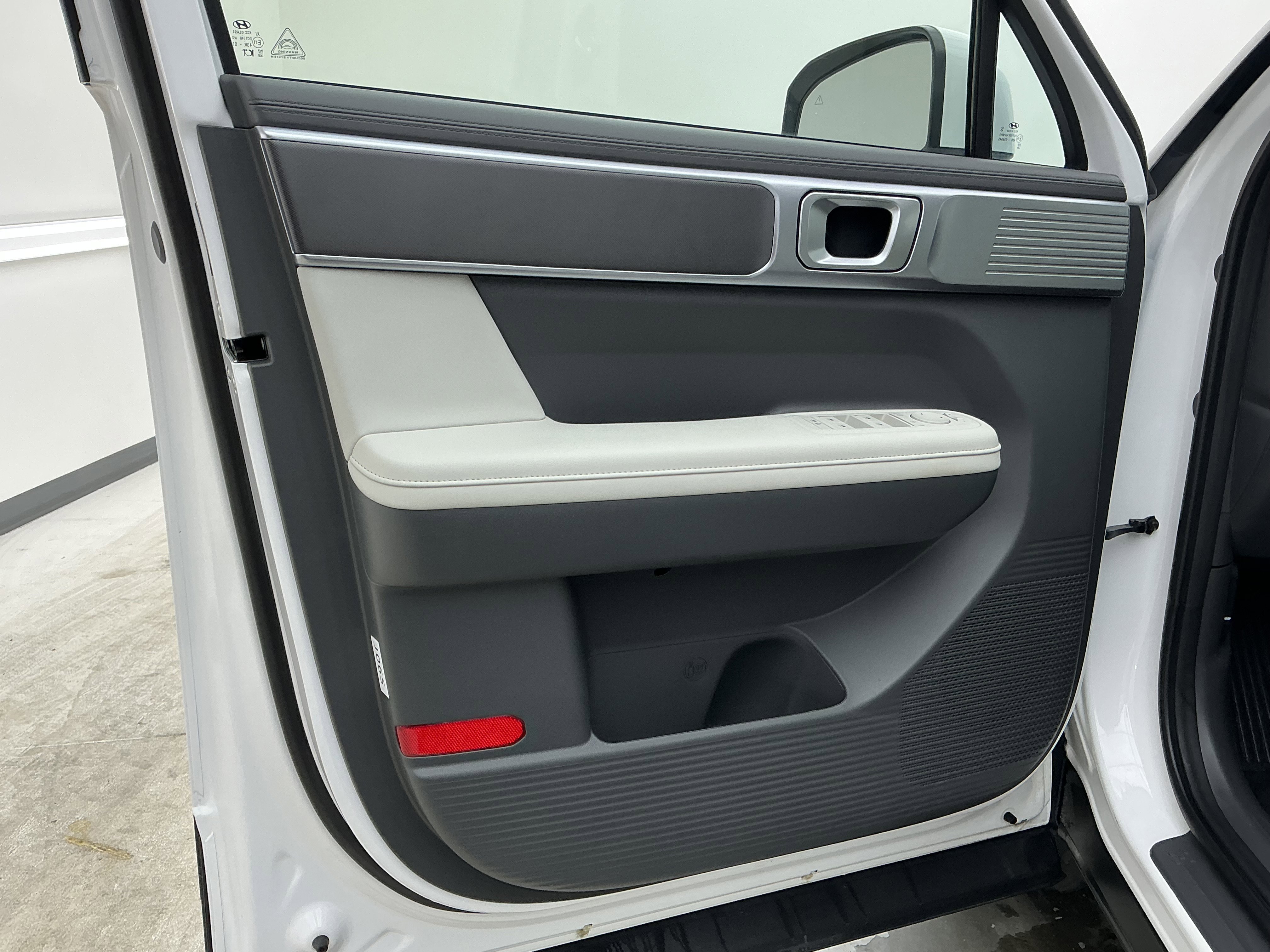 Used 2026 Serenity White Hyundai SEL image 14