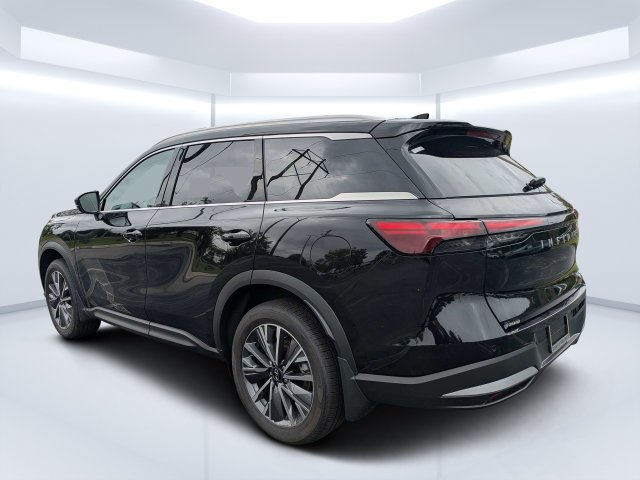 New 2027 Black INFINITI LUXE image 5