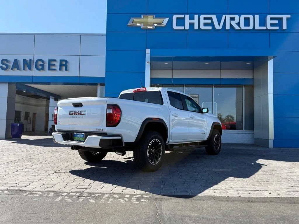New 2026 Summit White GMC AT4 image 8