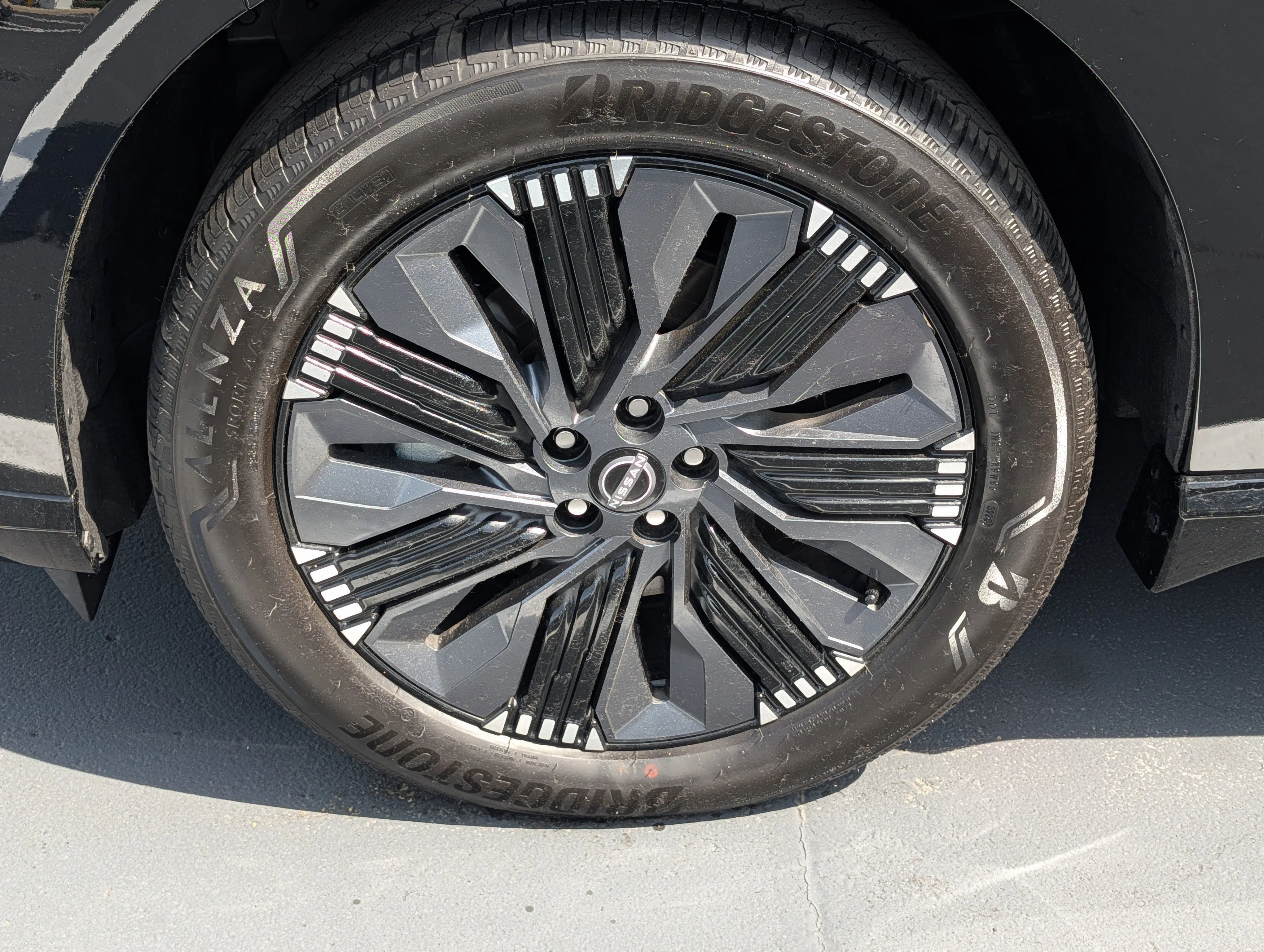Used 2026 Super Black Nissan Platinum image 15