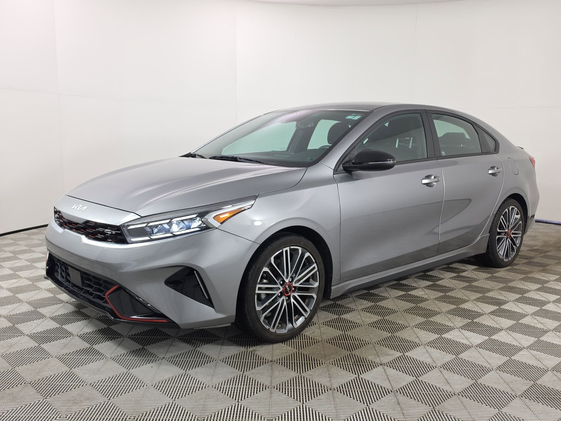 Used 2024 Gray Kia GT image 3