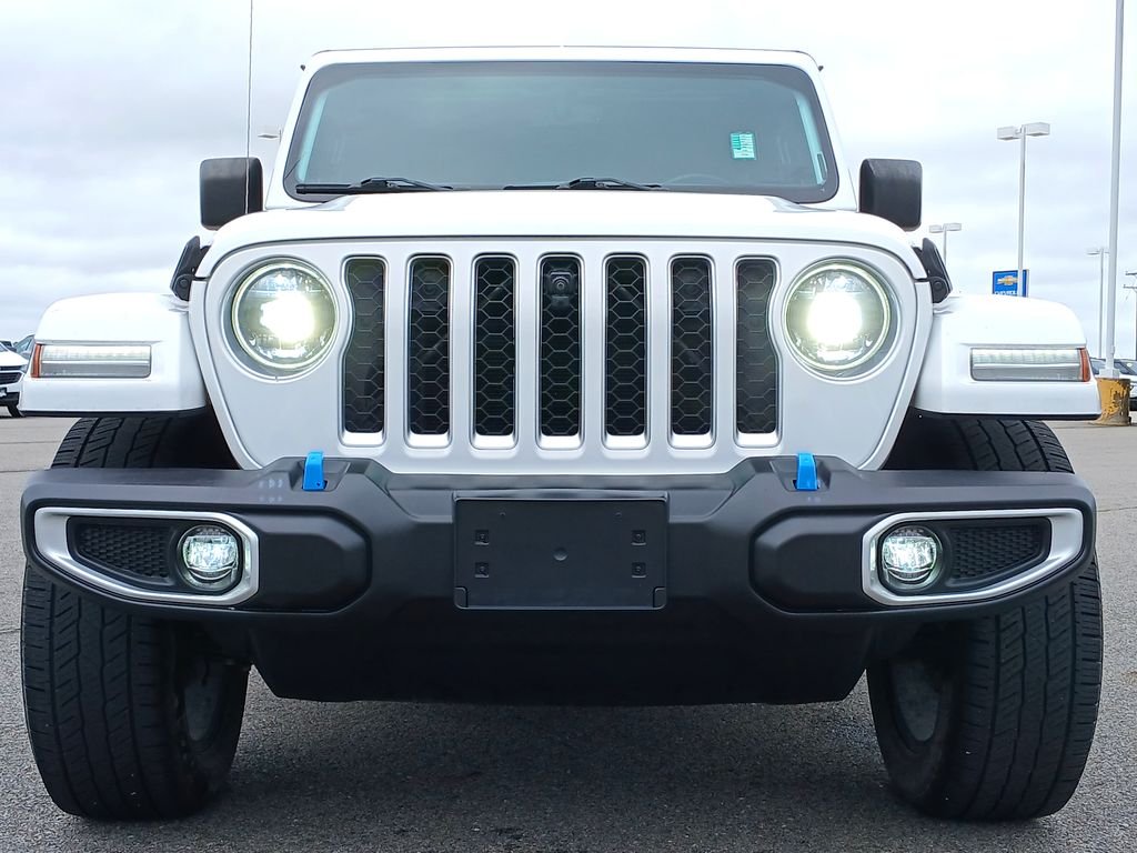 Used 2023 White Jeep Sahara 4xe image 32