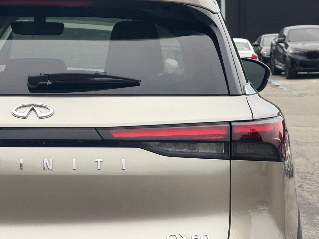 2024 Infiniti QX60 Luxe AWD photo 4