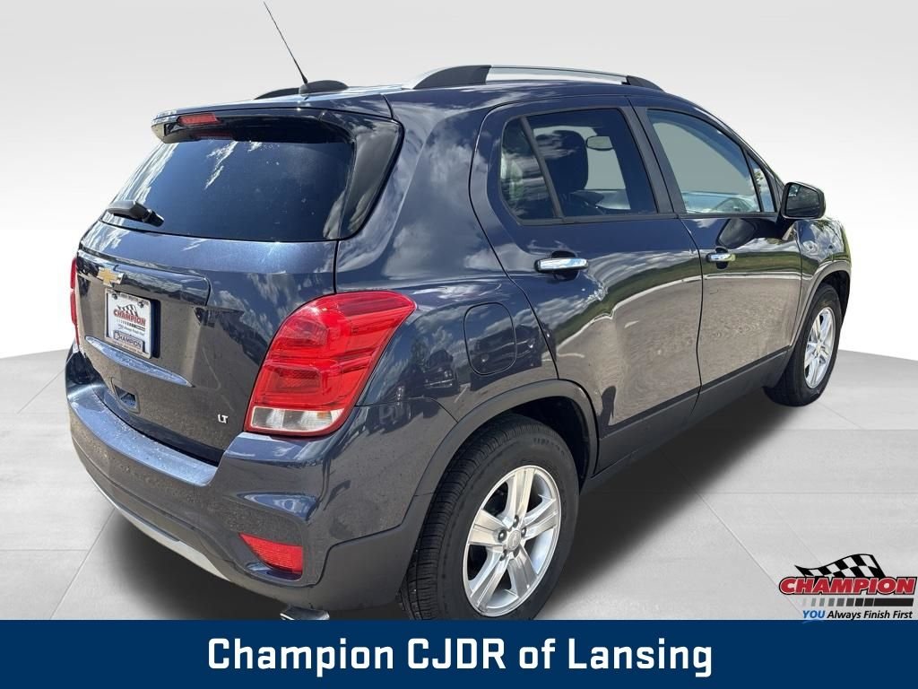Used 2019 Blue Chevrolet LT image 8